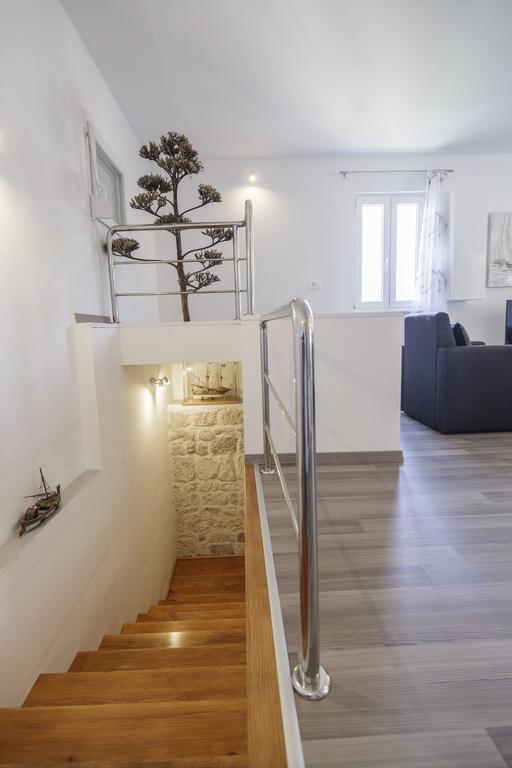 Apartman Jurica Komiža Eksteriør billede